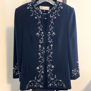 Travis Ayers 2-piece ladies embroidered skirt suit in black size 10